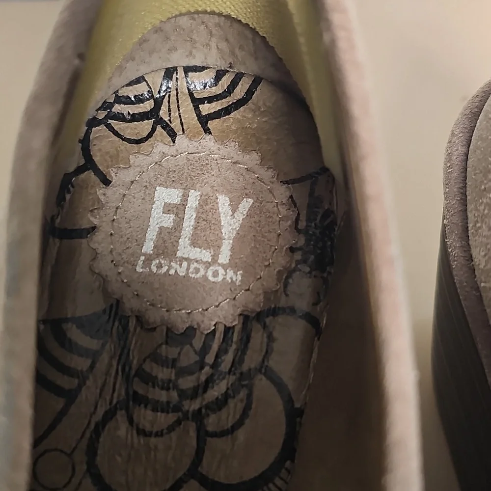 Fly London Yaz Grey Suede Wedge Heels Size 7.5/38 - Picture 5 of 11